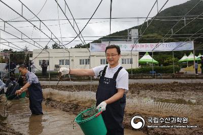 큰징거미새우 수확행사 사진 섬네일